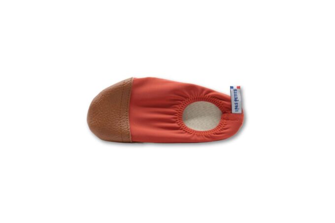 Les Petits Ecureuils - fond blanc - pied droit