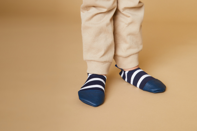 les Petits Matelots chaussons marinière rayées pour l'eau