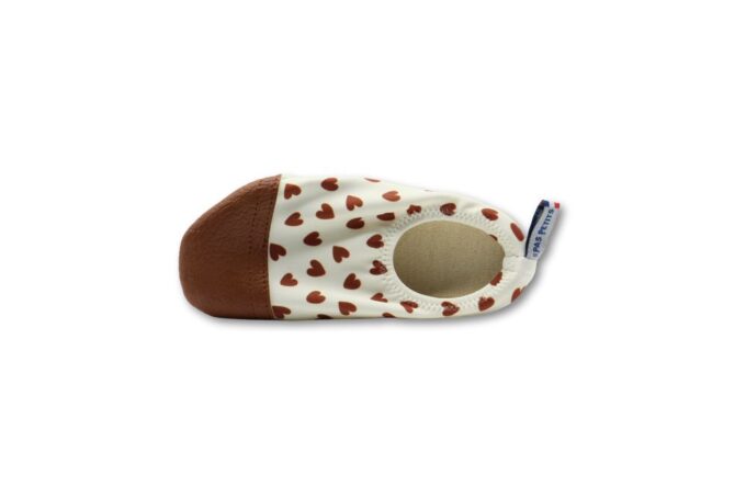 Les Petits Coeurs - fond blanc - pied droit