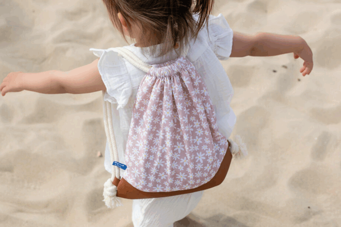 Sac à dos à motif marguerites pour enfant