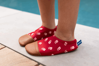 Chaussons souples rouges au motif coquelicots