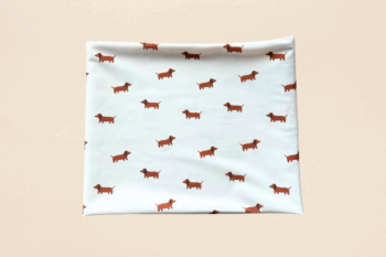 Tours de cou au motif petits teckels
