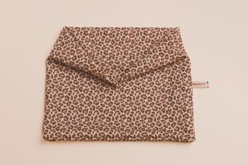 Les Petits Tours de cou Léopard sans doublure de face sur fond blanc